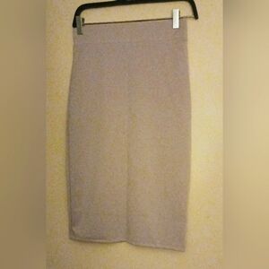 Gray pencil skirt Sz M nwt